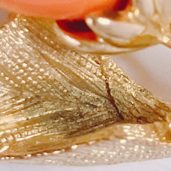 Vintage Signed Sarah Coventry 1960s Brooch Mid Century Gold Tone Faux Coral Pin - Picture 5 of 11